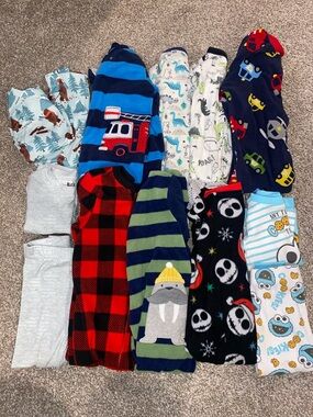 Boys pajama bundle lot of 10 pair size 18 months